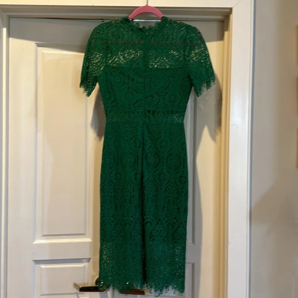 Sheer lace dress - Picture 2 of 6